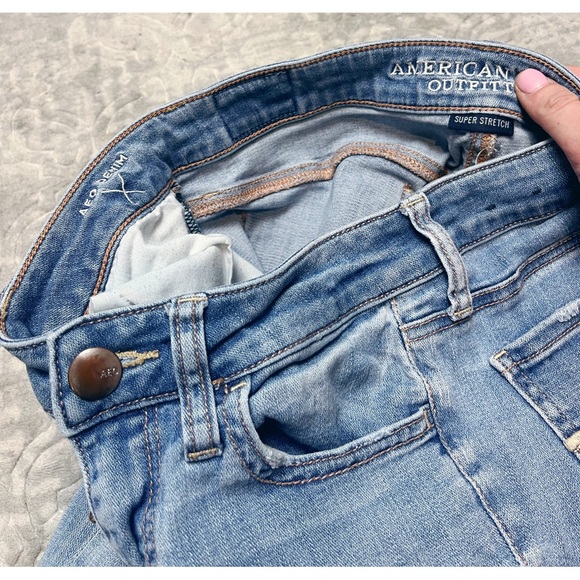 AEO • DISTRESSED SKINNY JEANS - Picture 6 of 8